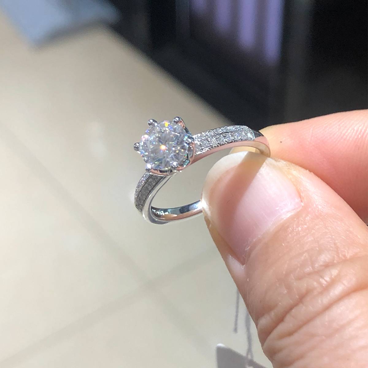 Heart to Heart Six Claw Women's Ring S925 Silver Plated Platinum Customized Main Stone Moissanite  1.0ct/Secondary Stone High Carbon Diamond